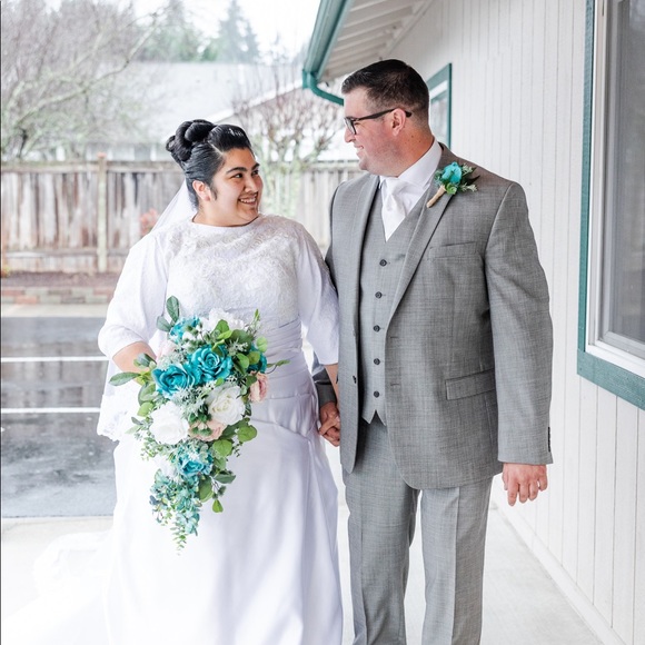 Meet your Posher, Andrea - Picture 2 of 16